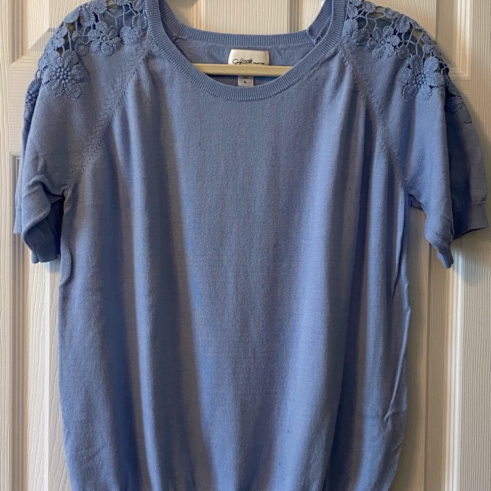 Jaclyn Smith sweater